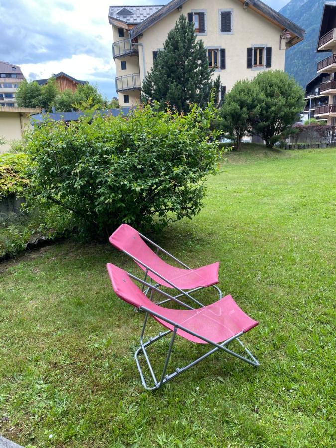 Appartement Style Chalet Avec Grande Terrasse Et Parking Prive Chamonix Dış mekan fotoğraf