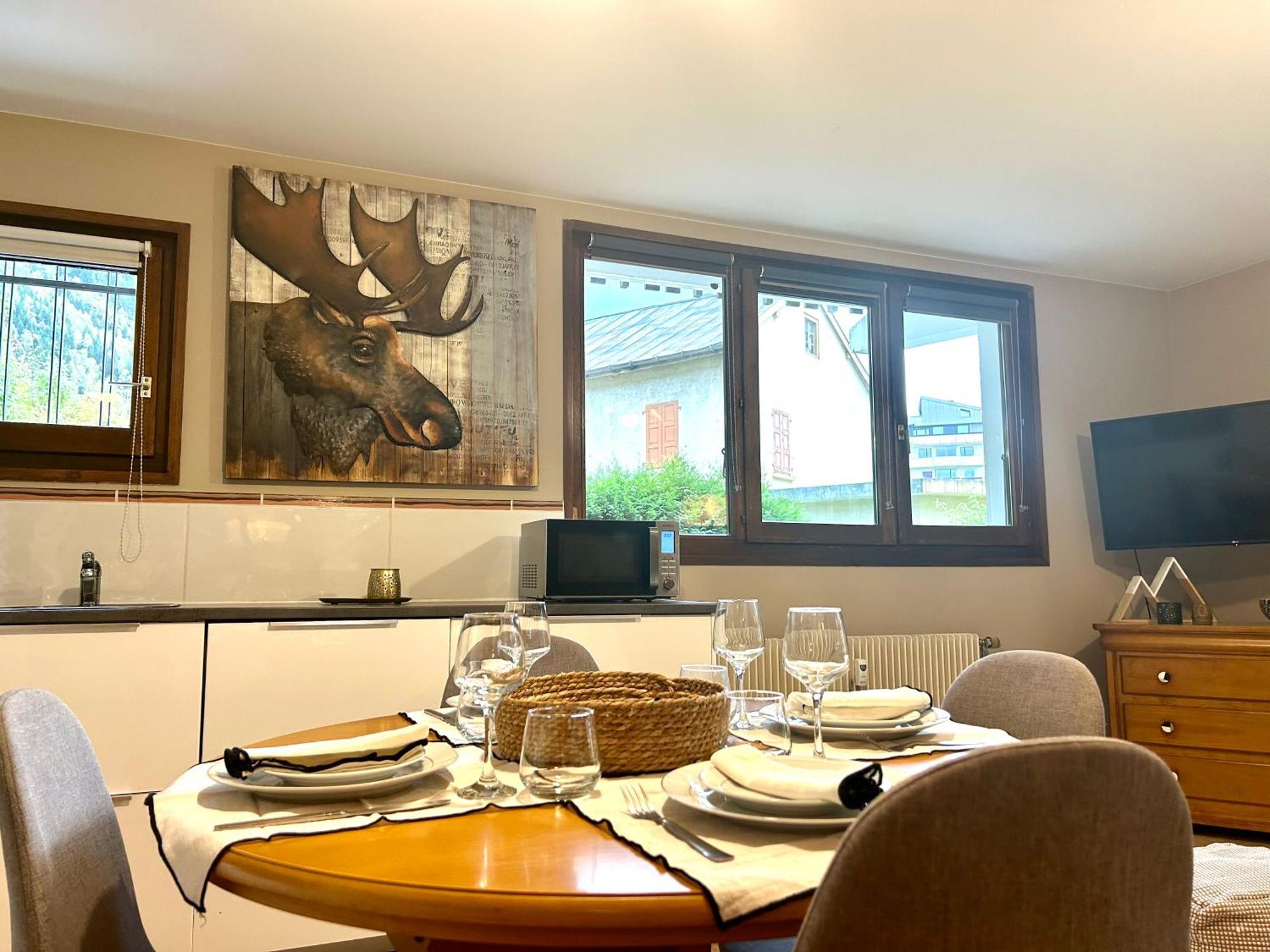 Appartement Style Chalet Avec Grande Terrasse Et Parking Prive Chamonix Dış mekan fotoğraf