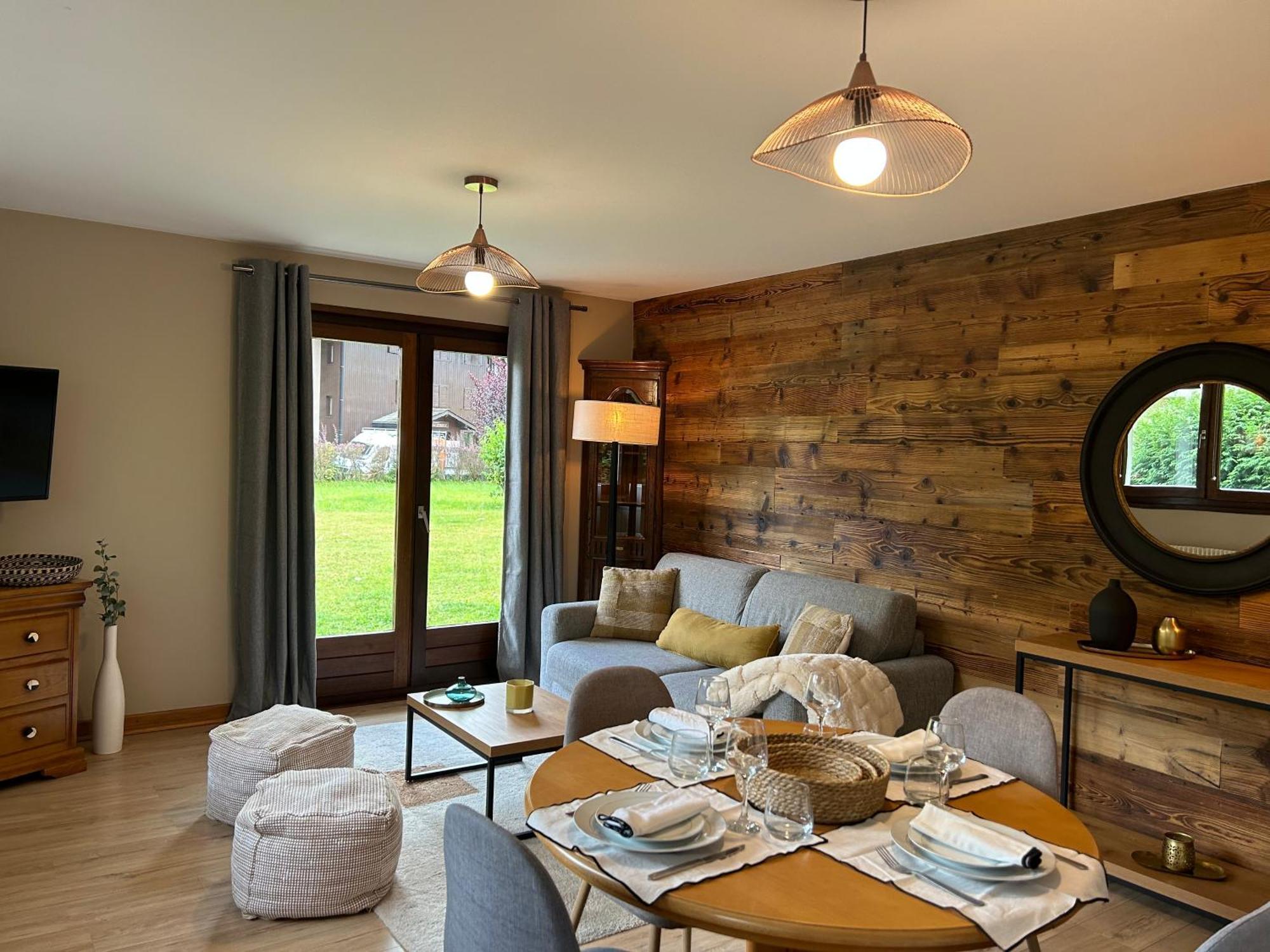 Appartement Style Chalet Avec Grande Terrasse Et Parking Prive Chamonix Dış mekan fotoğraf